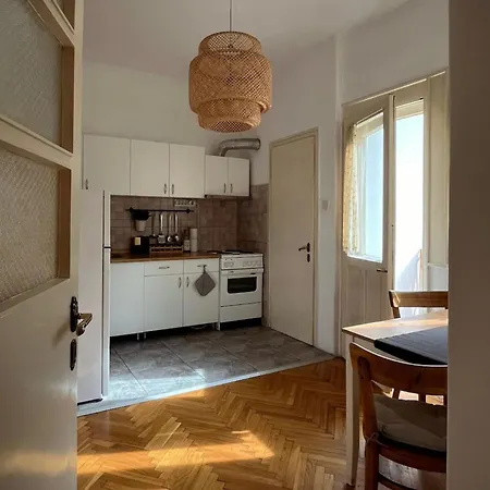 Apartment Dorcol Hip Stylish *